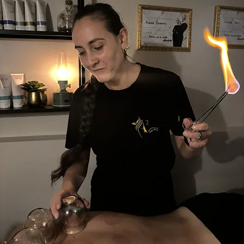 Centro di estetica avanzata Ale al Quadrato | Massaggio con coppettazione Massaggio con coppettazione | Centro estetico Ale al Quadrato